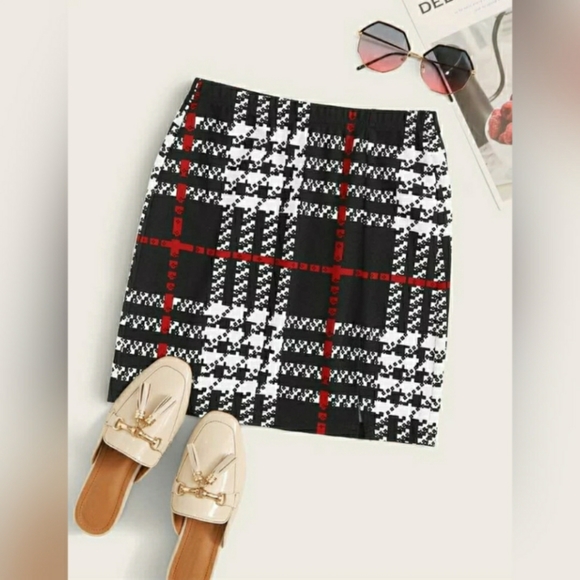 Dresses & Skirts - Pretty in Plaid mini